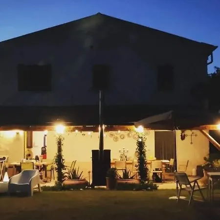 Rustico Del Bozzo * Castelleone di Suasa