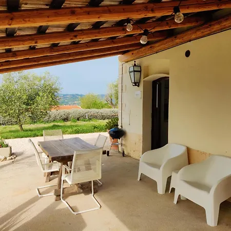 Casa di campagna Rustico Del Bozzo Castelleone di Suasa