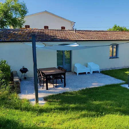 Rustico Del Bozzo * Castelleone di Suasa